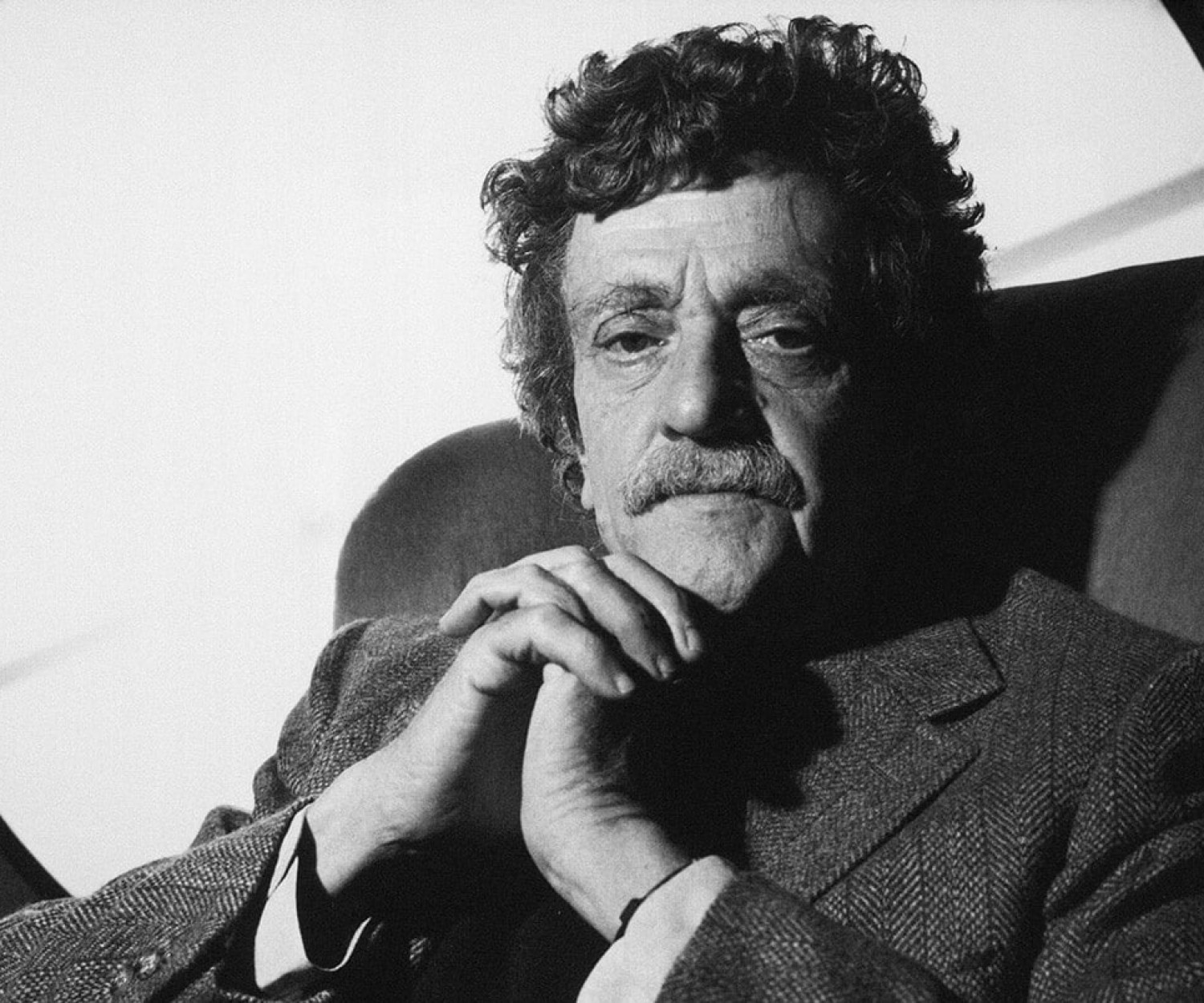 Richard Mildenhall. American author and former Dresden prisoner of war, Kurt Vonnegut (November 11, 1922 – April 11, 2007). He is pictured in 1991.